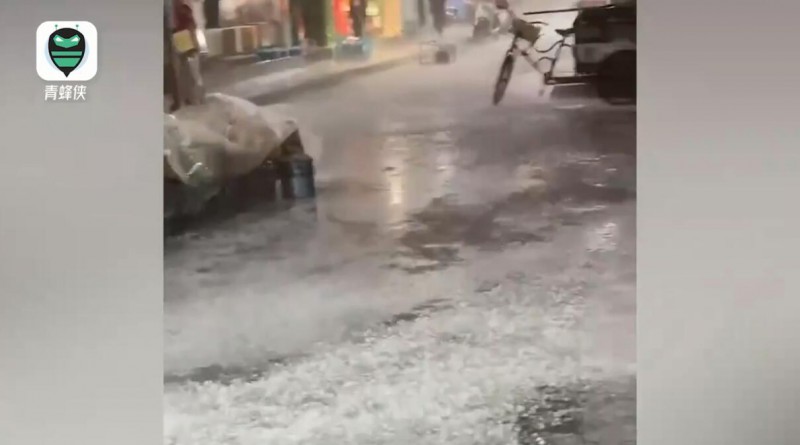 浙江丽水遭冰雹:像鸡蛋大密集落下