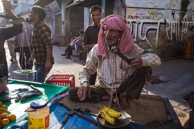 印度天价婚礼被指极度奢华 贫富差距引爆民愤